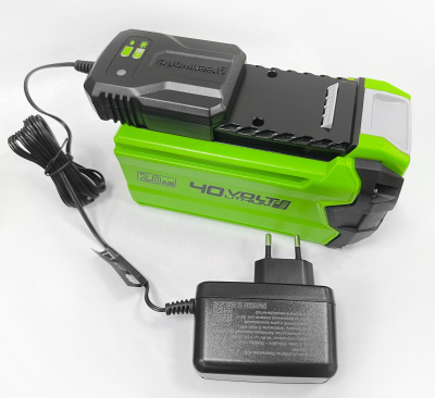 Зарядное устройство-слайдер Greenworks 40V (0,5 А)