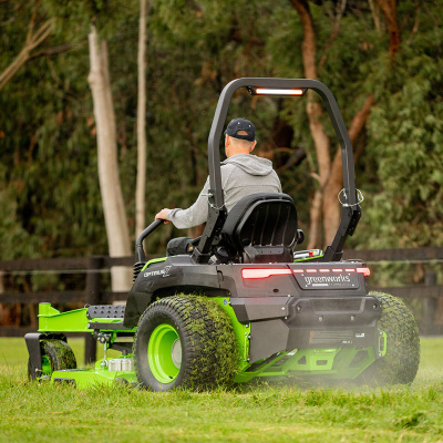Садовый райдер с нулевым радиусом разворота Greenworks ZTC152 82V 7405107 (152 см) аккумуляторный