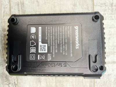 Зарядное устройство быстрое (5А) Greenworks 40V G40UC5 (5А)